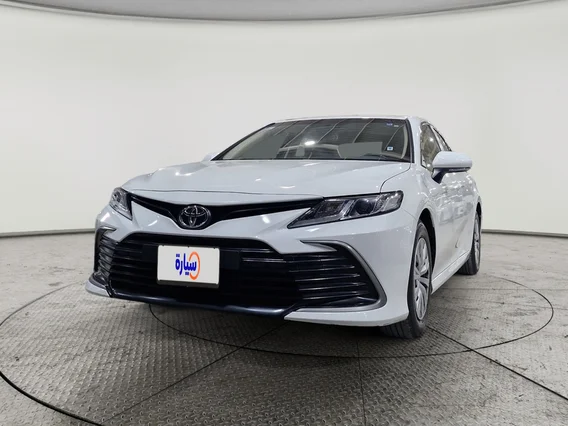 تويوتا كامري LE 2023 