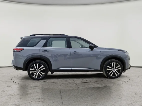 نيسان باثفندر SL 2023 دبل