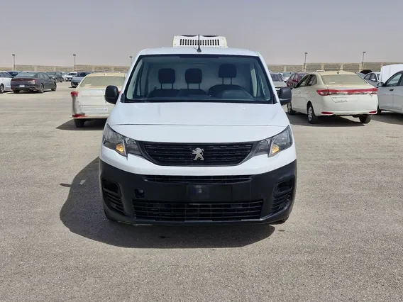 بيجو بارتنر Short van 2022 