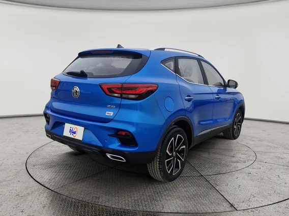 MG ZS LUX 2022 