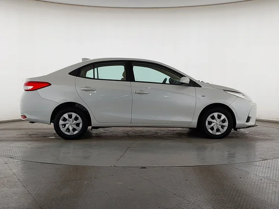 Toyota Yaris  Y 2022 