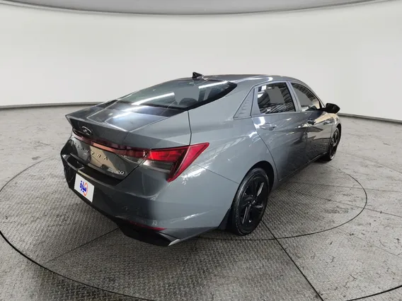 Hyundai Elantra Smart 2023 