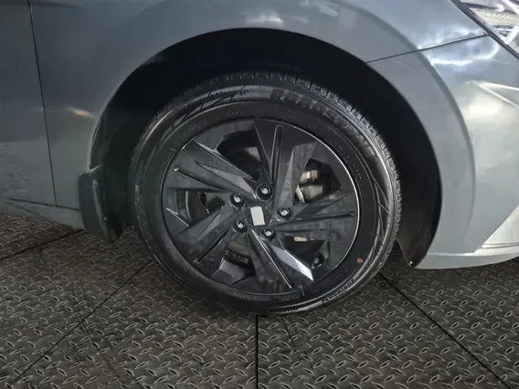 Hyundai Elantra Smart 2023 