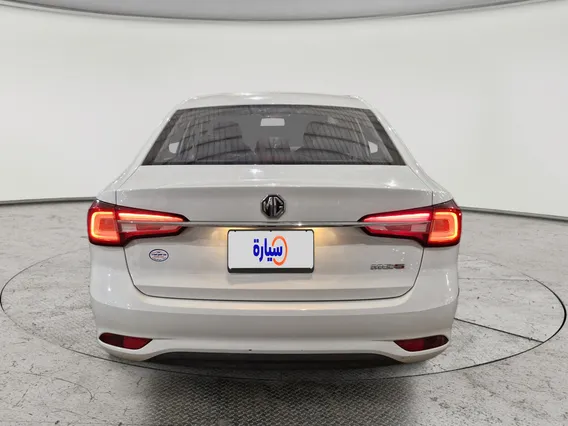 ام جي 5 STD 2023 