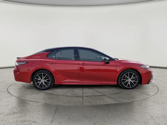 Toyota Camry  SE 2021 