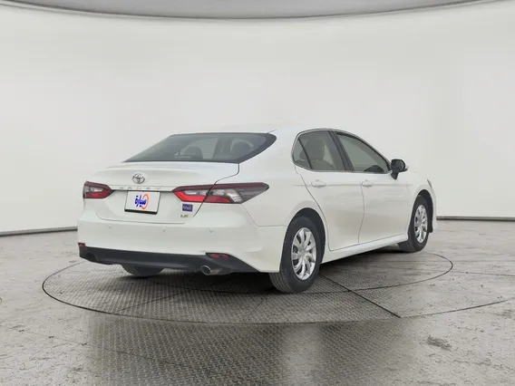 Toyota Camry  LE 2024 