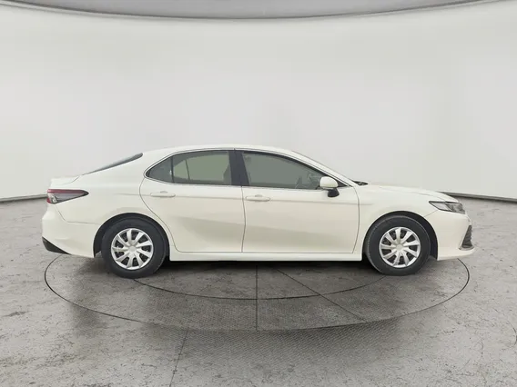 Toyota Camry  LE 2024 