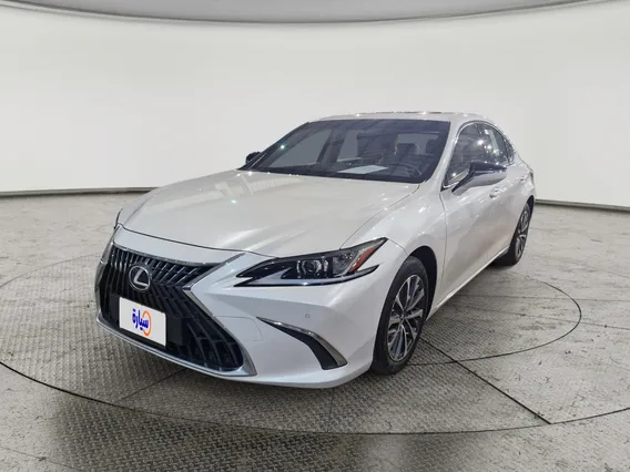 Lexus ES 300 AH Hybrid  2024 