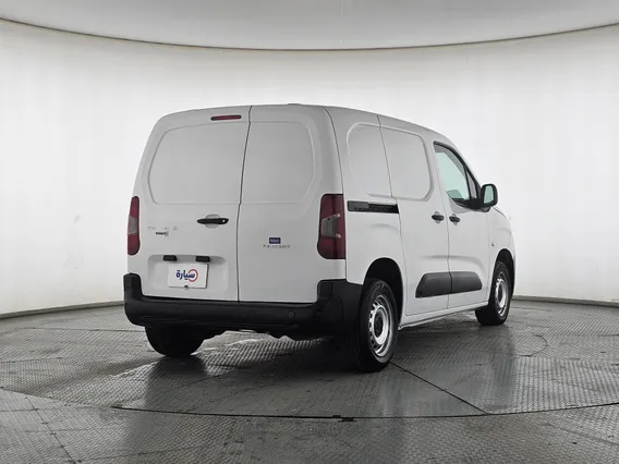 بيجو بارتنر Short van 2022 