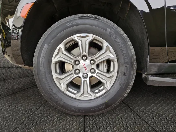 GMC Yukon SLE 2023 دبل