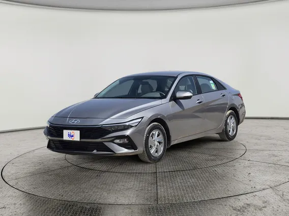 Hyundai Elantra Smart 2024 