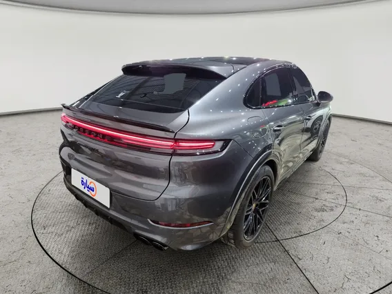 Porsche Cayenne GTS 2025 