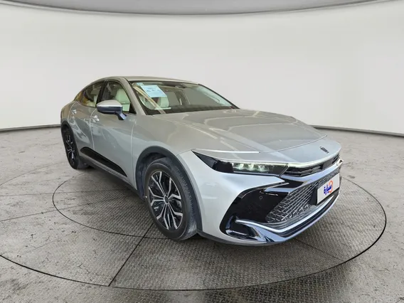 Toyota Crown Premium 2023 