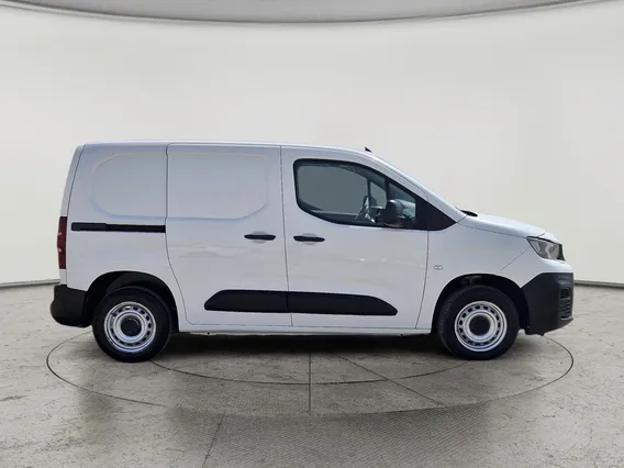 بيجو بارتنر Short van 2022 