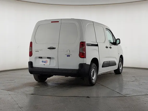 بيجو بارتنر Short van 2022 