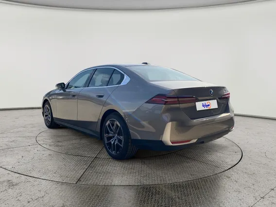 BMW 5 Series 520i 2025 