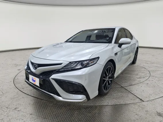 Toyota Camry  SE 2022 