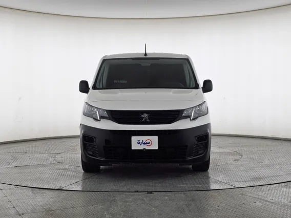 بيجو بارتنر Long van 2022 