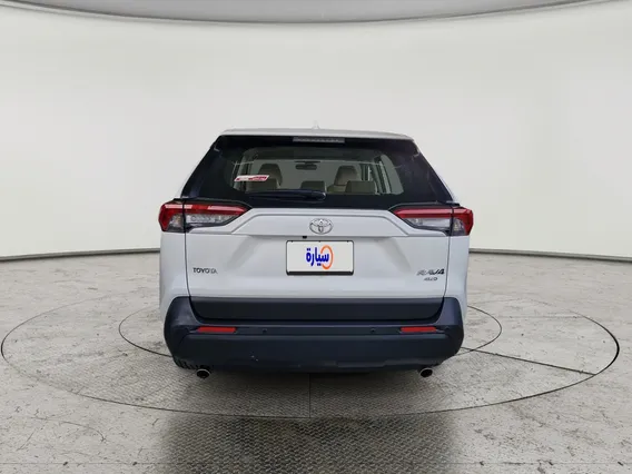 تويوتا راف فور LE 2022 