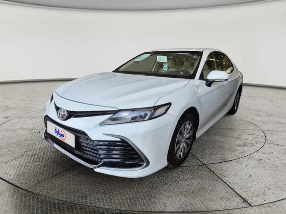 تويوتا كامري LE 2024 
