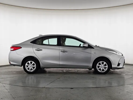 Toyota Yaris  Y 2021 