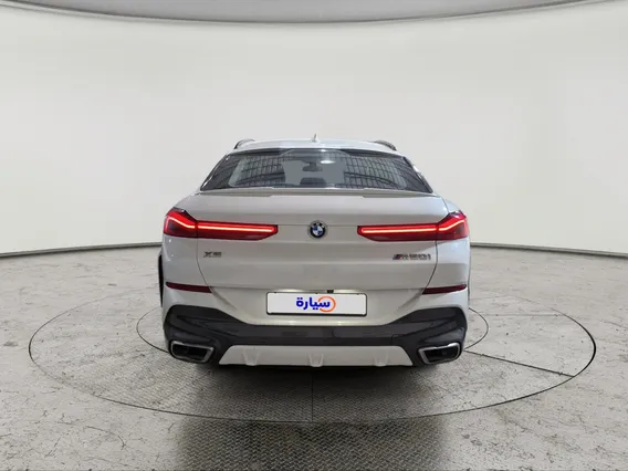 BMW X Series 6 M 50i  2020 
