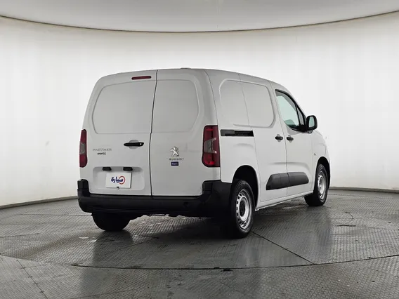 بيجو بارتنر Short van 2022 