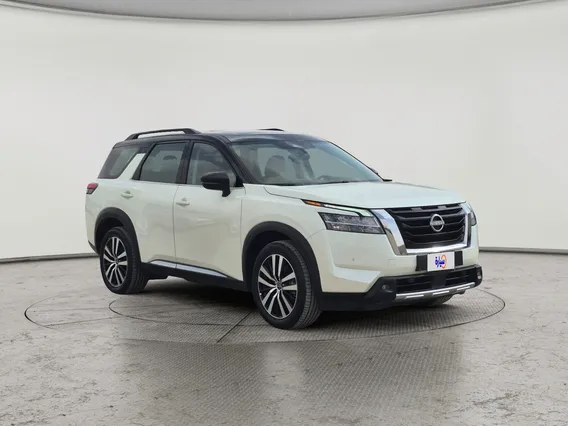 Nissan Pathfinder SL 2023 