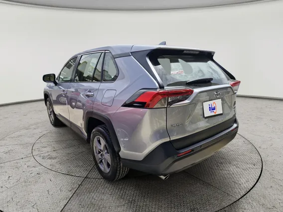 تويوتا راف فور LE 2022 