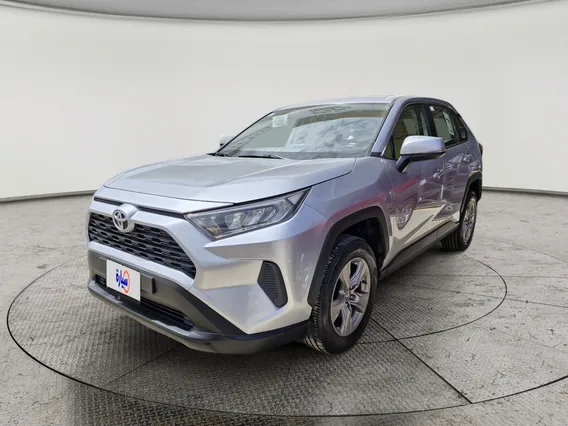 تويوتا راف فور LE 2022 