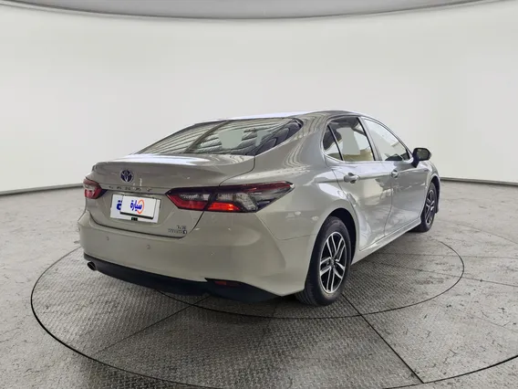 Toyota Camry  LE HEV 2024 