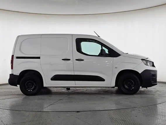 بيجو بارتنر Short van 2021 