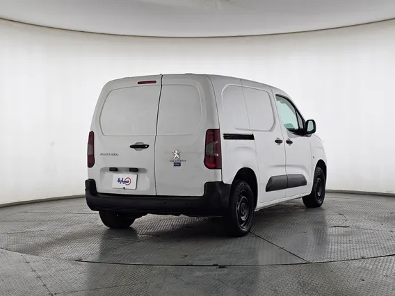 بيجو بارتنر Short van 2021 