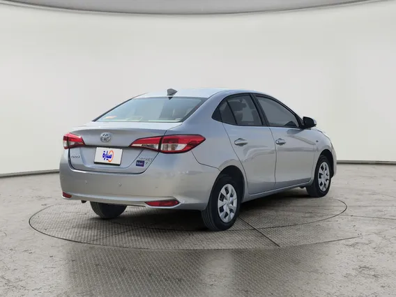 Toyota Yaris  Y 2021 