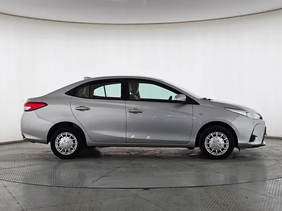 تويوتا يارس Y 2022 