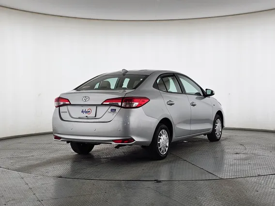 تويوتا يارس Y 2022 