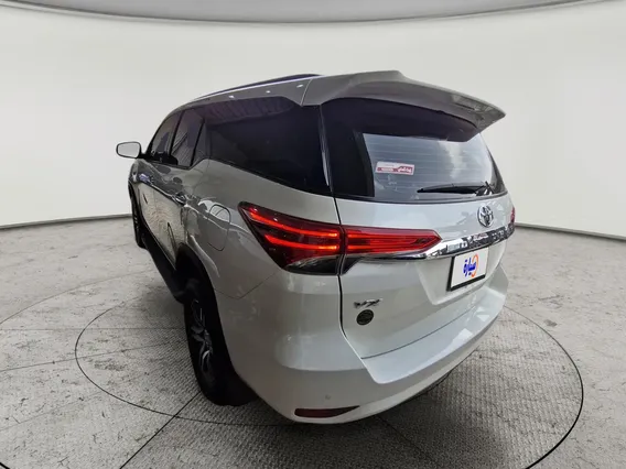 Toyota Fortuner VX 2021 دبل