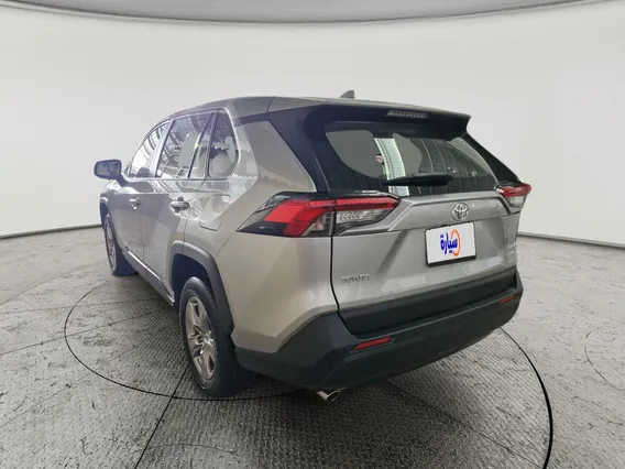 Toyota RAV4 LE 2022 