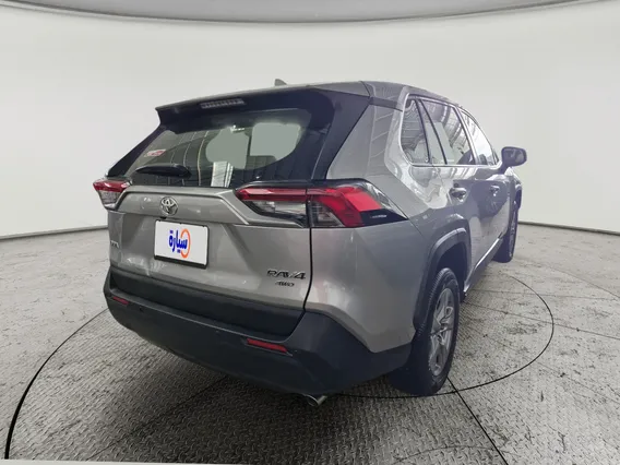 Toyota RAV4 LE 2022 