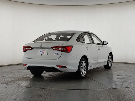 ام جي 5 STD 2023 