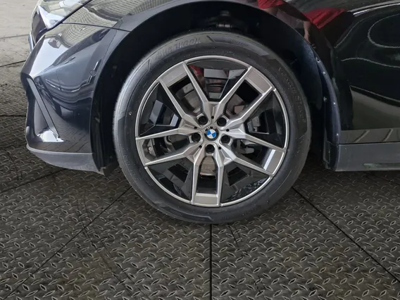 BMW 5 Series 520i 2026 