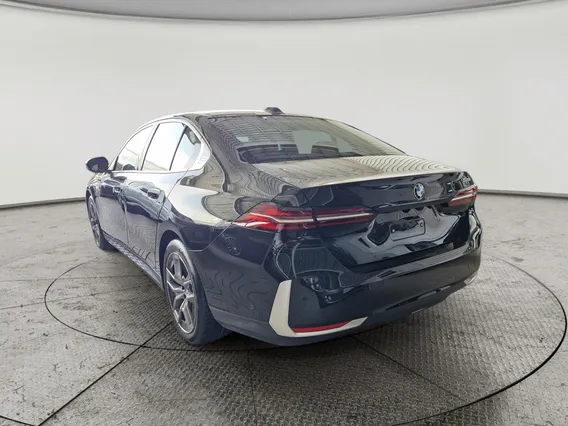 BMW 5 Series 520i 2026 