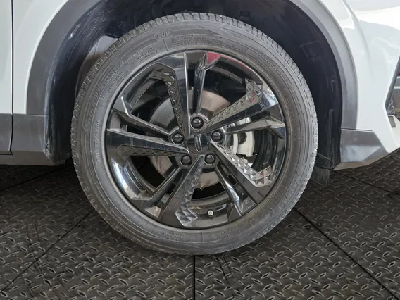 Geely Coolray جي كي 2024 