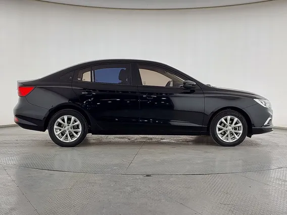 ام جي 5 STD 2024 