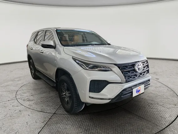 Toyota Fortuner GX 2023 