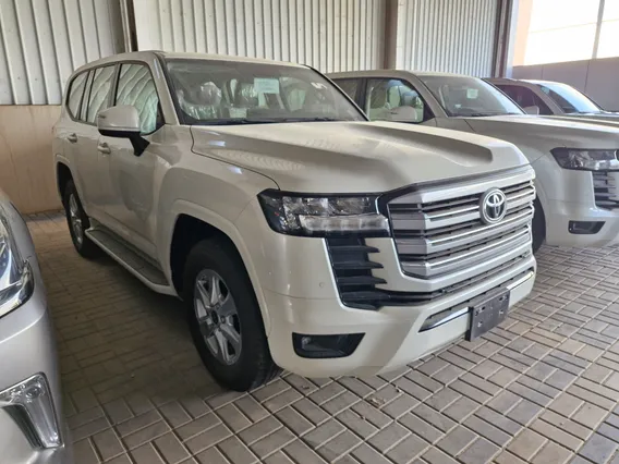 تويوتا لاندكروزر GXR1 2025 