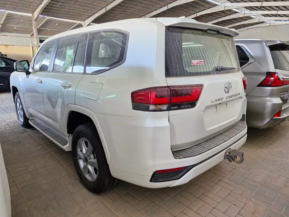 تويوتا لاندكروزر GXR1 2025 