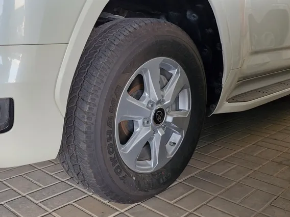 تويوتا لاندكروزر GXR1 2025 