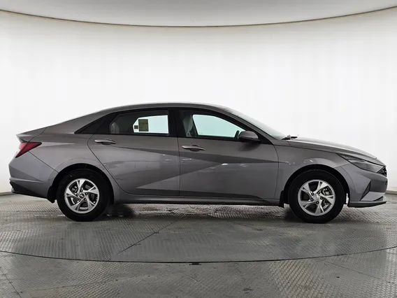 Hyundai Elantra Fleet 2023 