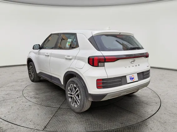 Hyundai Venue Smart 2024 